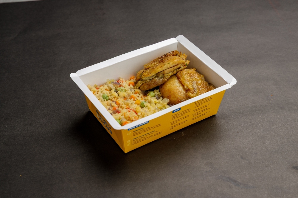 Prato Sobrecoxa de Frango ao Curry com Cuscuz Marroquinho